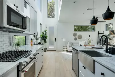 2804 E 22nd Street #A, Austin, TX 78722 - Photo 8
