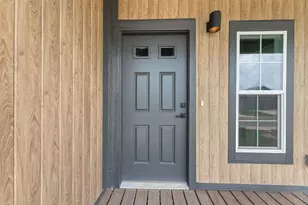 2028 Applewood Dr, Lockhart, TX 78644 - Photo 4