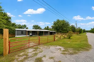 133 Deer Run, Smithville, TX 78957 - Photo 4