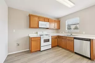 208 Challenger, Kyle, TX 78640 - Photo 6