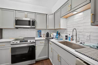 2408 Longview Street #109, Austin, TX 78705 - Photo 8