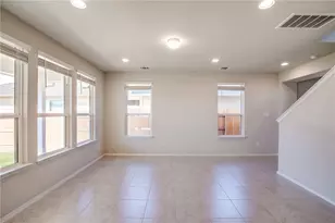226 Trailside Ln, Bastrop, TX 78602 - Photo 6