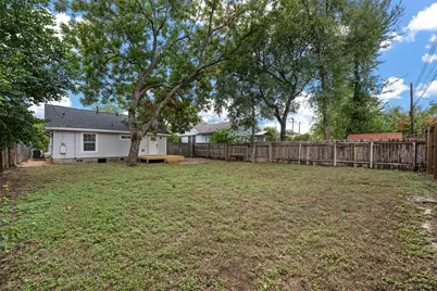 1806 Mohle Drive, Austin, TX 78703 - Photo 32