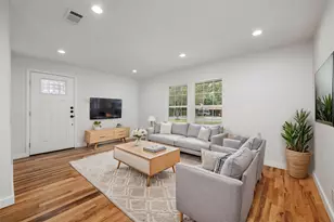 1806 Mohle Dr, Austin, TX 78703 - Photo 2