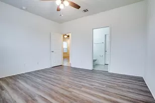 217 La Dera Dr, Liberty Hill, TX 78642 - Photo 10
