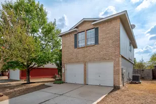 709 Black Isle Dr, Pflugerville, TX 78660 - Photo 4