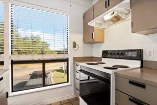 5802 Circulo Dr, Lago Vista, TX 78645 - Photo 6