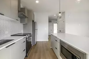 2500 Longview St, Austin, TX 78705 - Photo 4