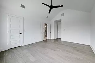 2308 Maxwell Ln, Austin, TX 78741 - Photo 12