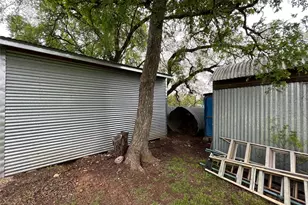 2700 County Rd 305, Jarrell, TX 76537 - Photo 6