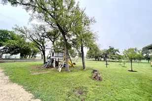 2700 County Rd 305, Jarrell, TX 76537 - Photo 14
