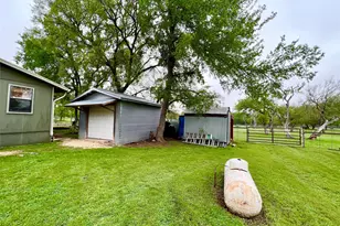2700 County Rd 305, Jarrell, TX 76537 - Photo 12