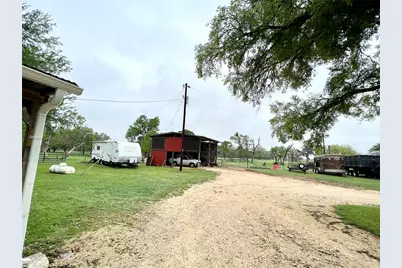 2700 County Road 305, Jarrell, TX 76537 - Photo 16