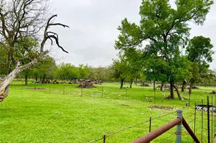 2700 County Rd 305, Jarrell, TX 76537 - Photo 8