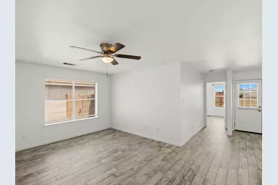 1144 Miss Kimberlys Lane, Pflugerville, TX 78660 - Photo 4