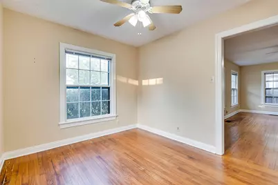 1011 E 49th Street, Austin, TX 78751 - Photo 8