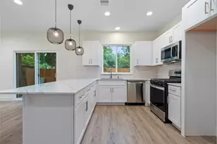 5702 Palo Blanco Ln, Austin, TX 78744 - Photo 10