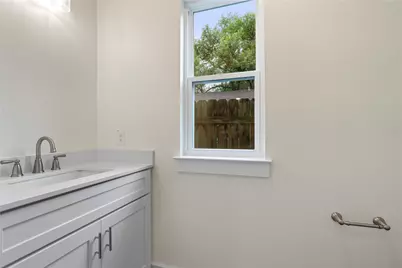 5702 Palo Blanco Lane #B, Austin, TX 78744 - Photo 18