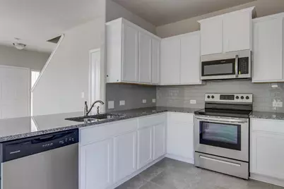 18404 Cumberland Gap Boulevard, Pflugerville, TX 78660 - Photo 12