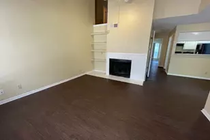 2110 Rio Grande St, Austin, TX 78705 - Photo 4