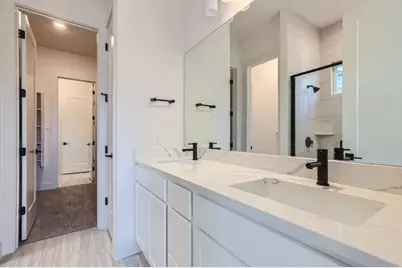 1531 N Red Bud Lane #31, Round Rock, TX 78665 - Photo 4