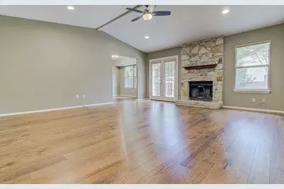 12430 Wycliff Lane, Austin, TX 78727 - Photo 10