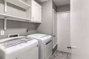 12430 Wycliff Ln, Austin, TX 78727 - Photo 16