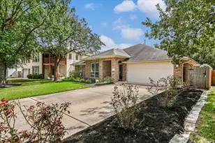 11109 Cap Stone Dr S, Austin, TX 78739 - Photo 2