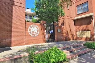 106 E 30th St, Austin, TX 78705 - Photo 22