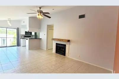 106 E 30th Street #308, Austin, TX 78705 - Photo 2