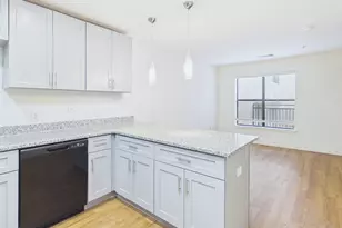 711 W 32nd St, Austin, TX 78705 - Photo 8