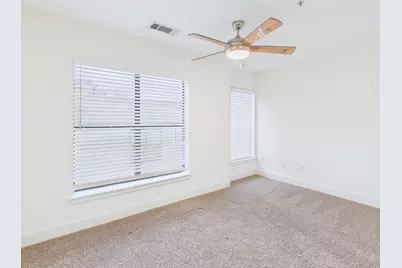 711 W 32nd Street #114, Austin, TX 78705 - Photo 14