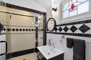 221 Park Ln, Austin, TX 78704 - Photo 26