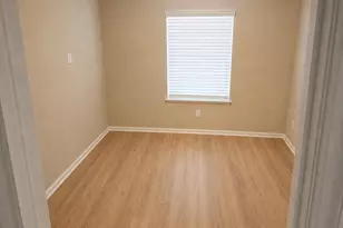 1105 Green Meadow Dr, Round Rock, TX 78664 - Photo 4