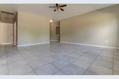 135 Valle Verde Drive, Del Valle, TX 78617 - Photo 6