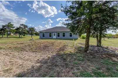 135 Valle Verde Drive, Del Valle, TX 78617 - Photo 22