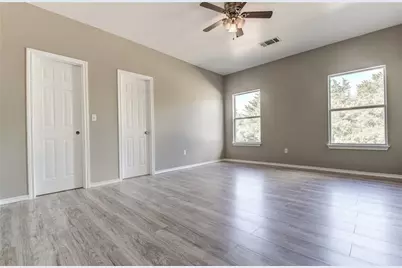 135 Valle Verde Drive, Del Valle, TX 78617 - Photo 16