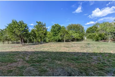 135 Valle Verde Drive, Del Valle, TX 78617 - Photo 20