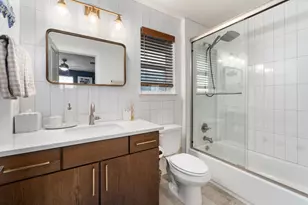 5202 Rob-Scott St, Austin, TX 78721 - Photo 20