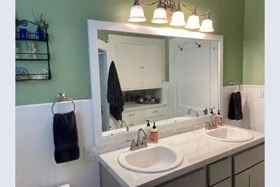 592 E Hempstead, Giddings, TX 78942 - Photo 16