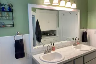 592 E Hempstead, Giddings, TX 78942 - Photo 16