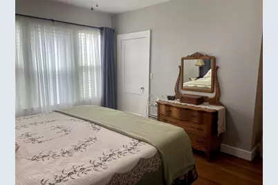 592 E Hempstead, Giddings, TX 78942 - Photo 14