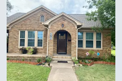 592 E Hempstead, Giddings, TX 78942 - Photo 2