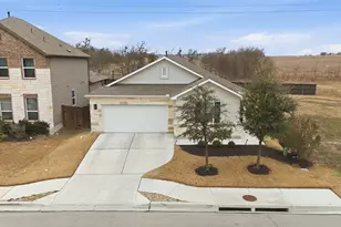 203 Stinchcomb Rd, Hutto, TX 78634 - Photo 4