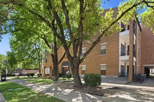 203 E 31st St, Austin, TX 78705 - Photo 2