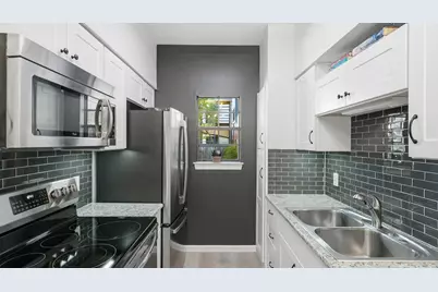 203 E 31st Street #102, Austin, TX 78705 - Photo 10