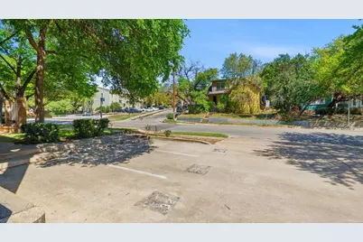 203 E 31st Street #102, Austin, TX 78705 - Photo 28