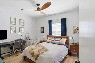 203 E 31st St, Austin, TX 78705 - Photo 14