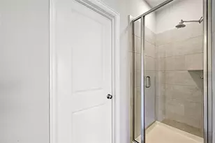 221 Banyon Dr, Liberty Hill, TX 78642 - Photo 6