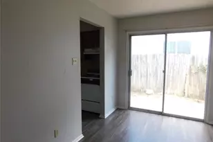 12003 Arrowwood Dr, Austin, TX 78727 - Photo 6